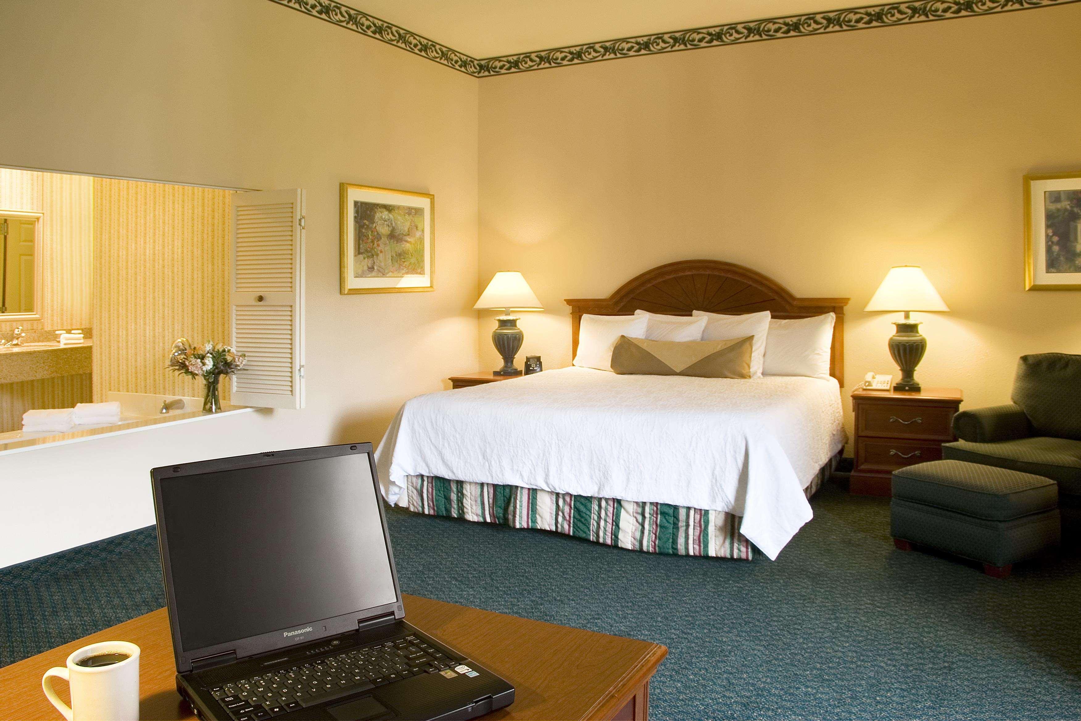 Hilton Garden Inn Сент-Чарлз Номер фото