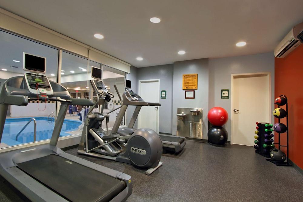 Hilton Garden Inn Сент-Чарлз Екстер'єр фото